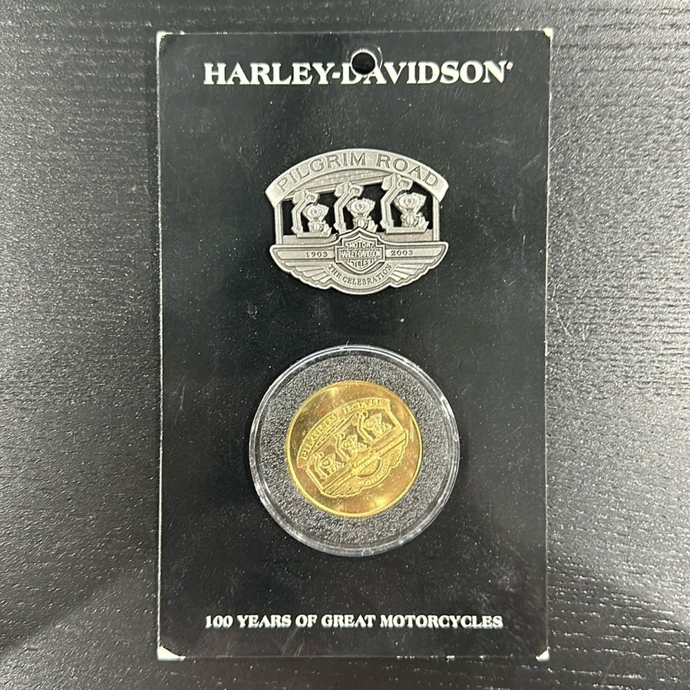 Harley-Davidson 100th Anniversary Vintage Limited Edition Pin and Coin Set - Picture 1 of 7